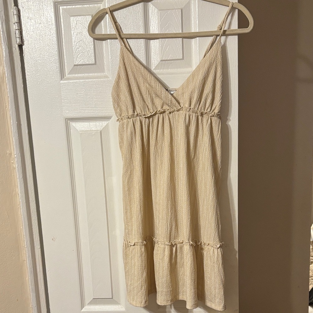H&M Textured Beige Top